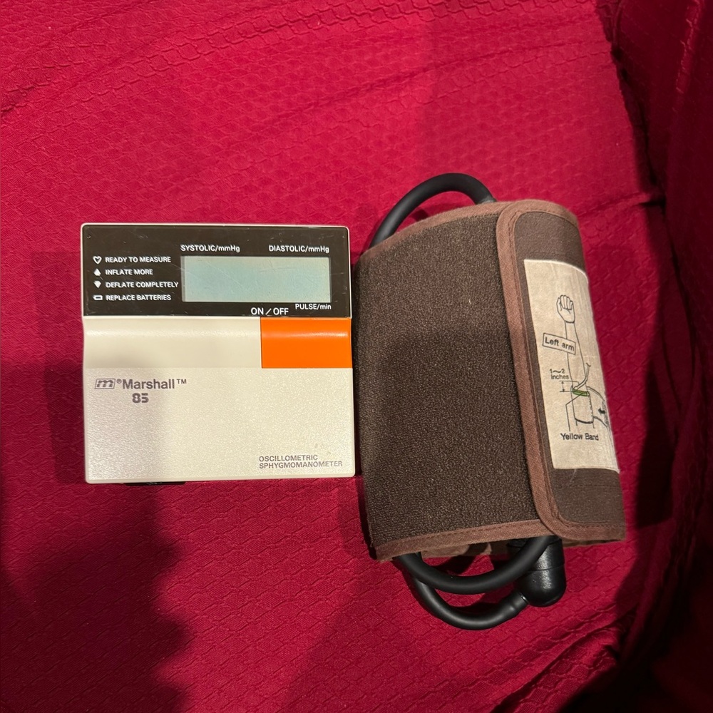 Vintage Marshall 8S Blood Pressure Monitor with Brown Cuff